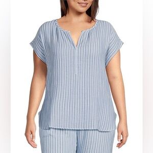 Nottibianche Woven Striped Cap Sleeve Split Round Neck Oversized Top